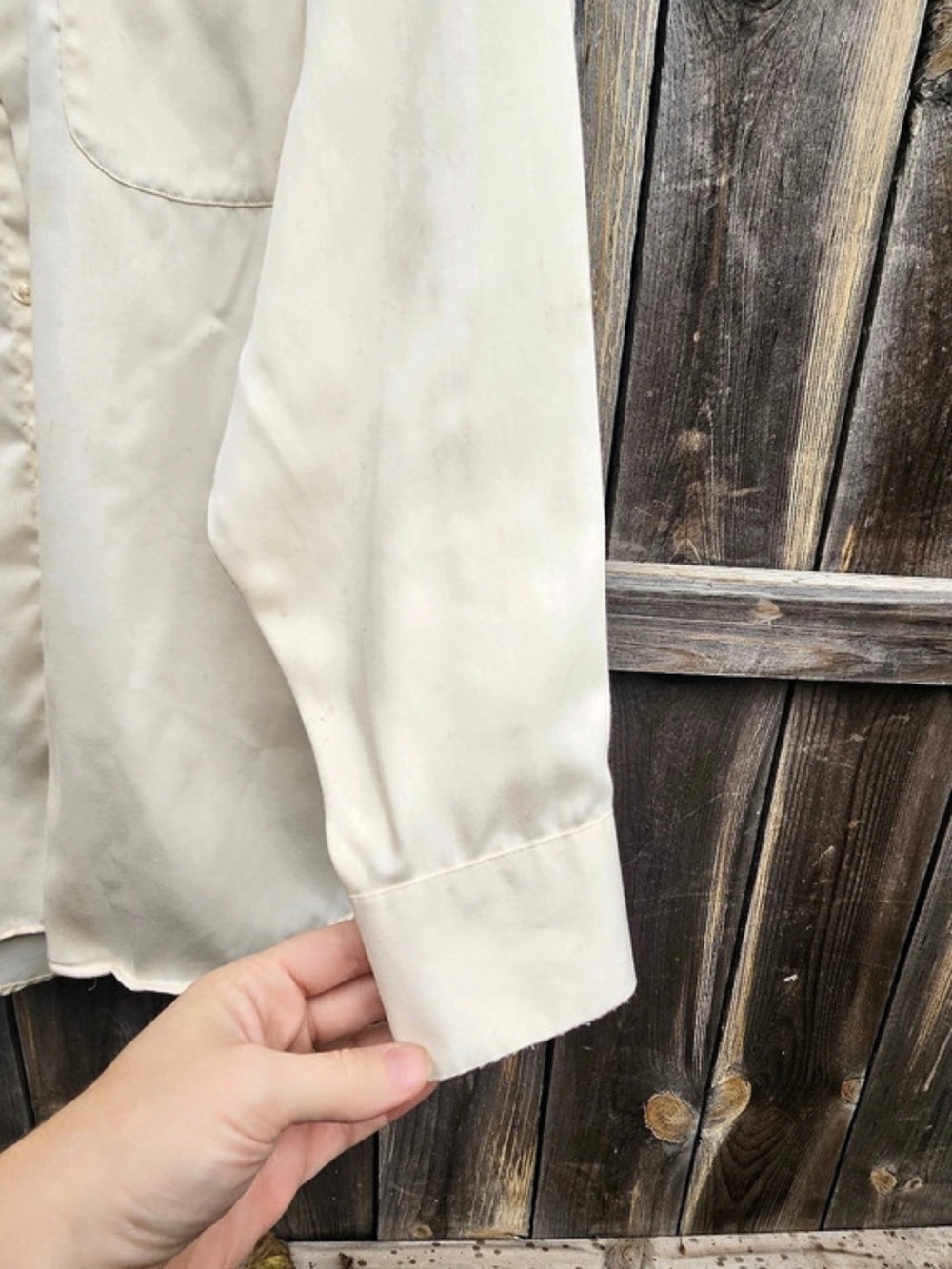 Geoffrey Beene Men's Sateen Button Down dress shirt Medium Wrinkle Free Cream - Picture 6 of 8